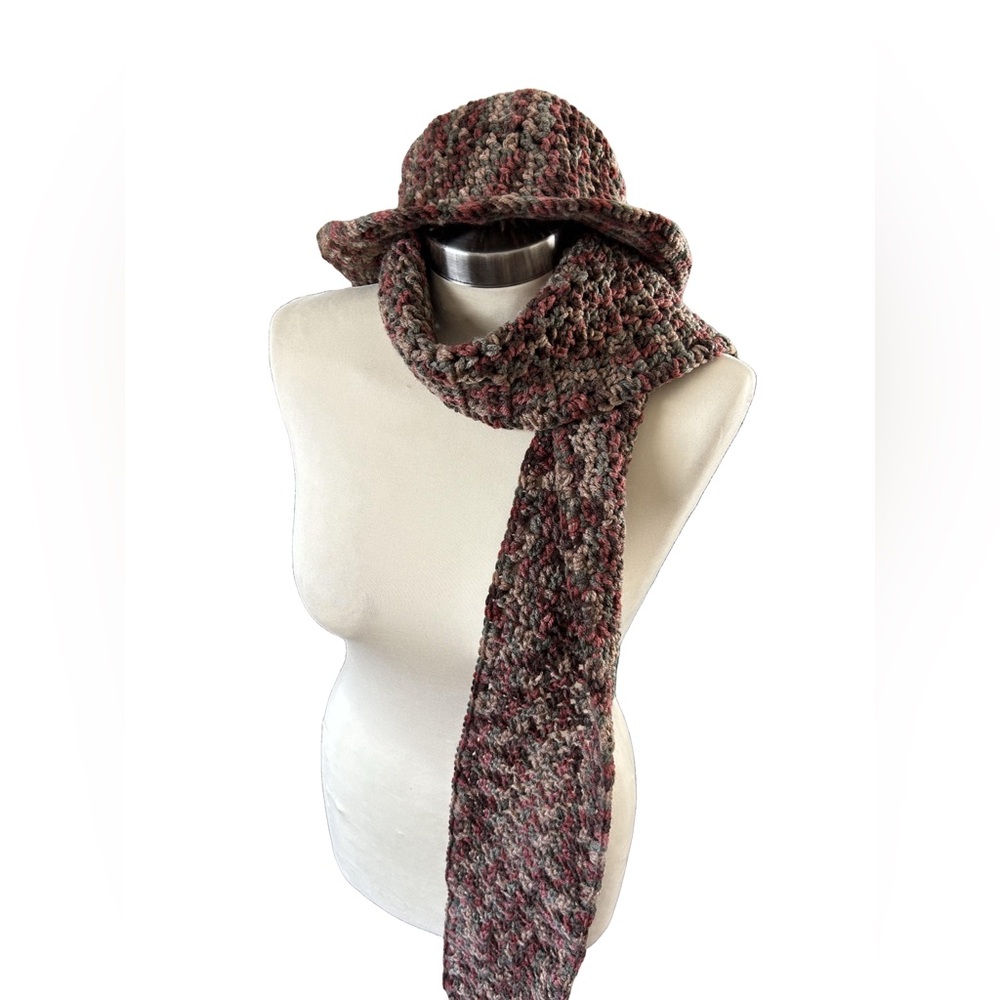 Hand Knit Hat and Scarf Set